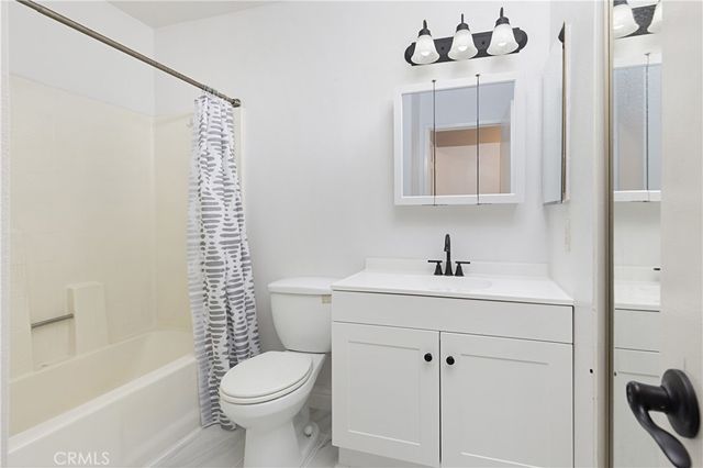 326 Monroe Court, Azusa, CA 91702