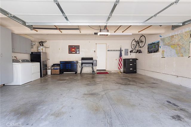 326 Monroe Court, Azusa, CA 91702