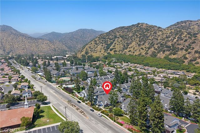 326 Monroe Court, Azusa, CA 91702