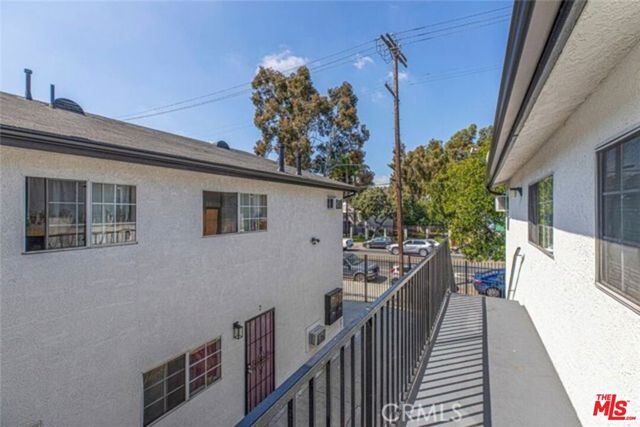 4214 Avalon Boulevard, Los Angeles, CA 90011