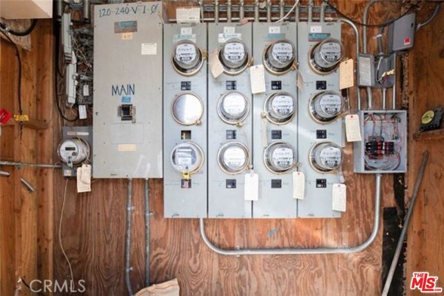 4214 Avalon Boulevard, Los Angeles, CA 90011