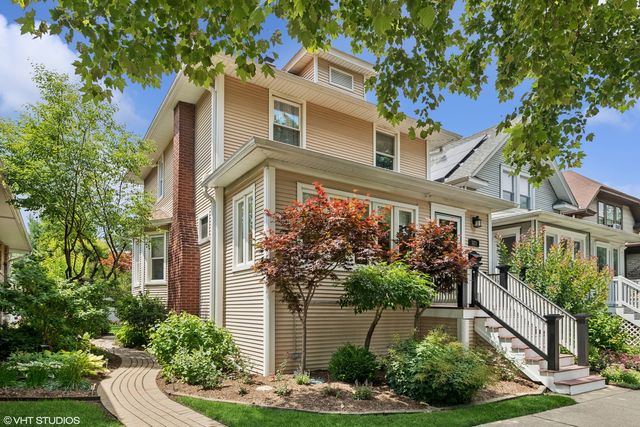 521 S Harvey Avenue, Oak Park, IL 60304