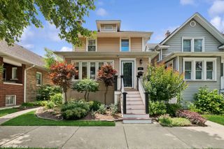 521 S Harvey Avenue, Oak Park, IL 60304