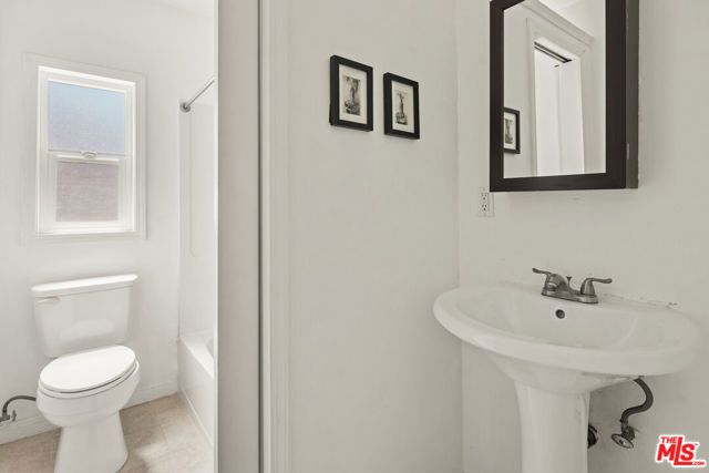 352 Hargrave Street, Inglewood, CA 90302