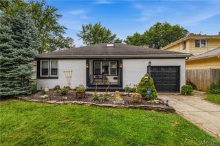 54 Canterbury Court, Amherst, NY 14226