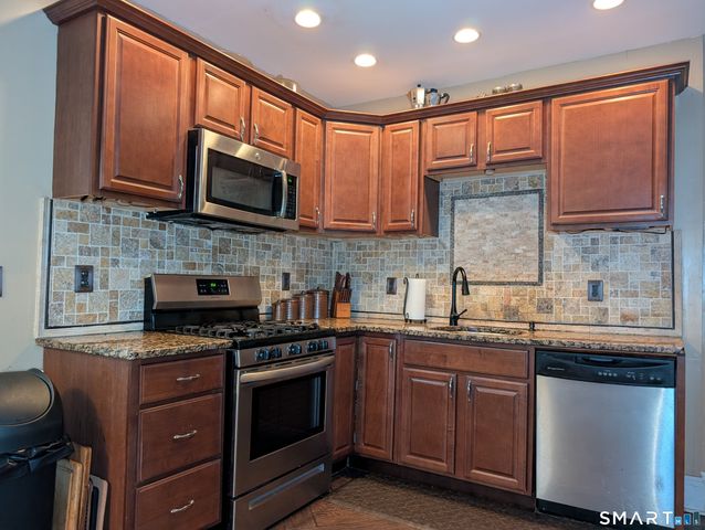 56 Higgins Avenue, Bridgeport, CT 06611