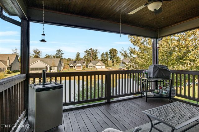 2775 Old Club Rd, Loudon, TN 37774