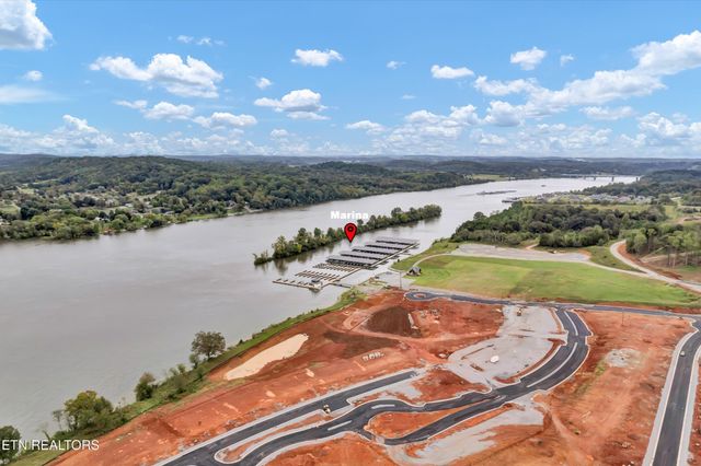 2775 Old Club Rd, Loudon, TN 37774