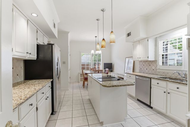 7250 PLANTATION CIR, Germantown, TN 38138