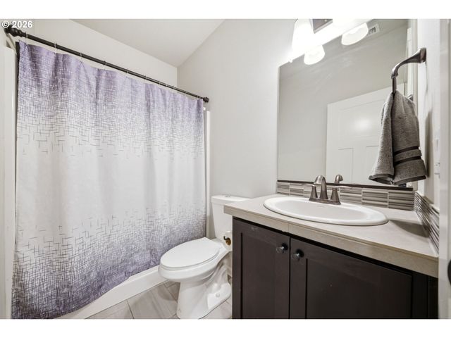 4704 Ne 109TH St, Vancouver, WA 98686