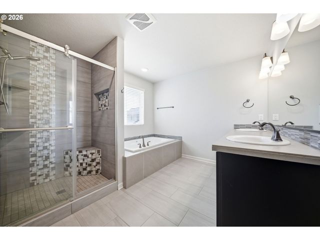 4704 Ne 109TH St, Vancouver, WA 98686