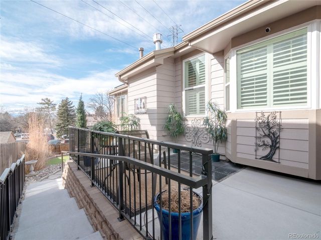 3385 S Tulare Ct, Denver, CO 80231
