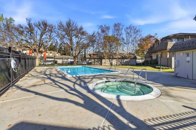 3241 Shadow Park Place, San Jose, CA 95121