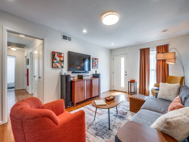 3123 San Paula Avenue, Dallas, TX 75228