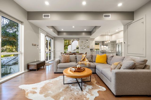 2003 Wilson ST 5, Austin, TX 78704
