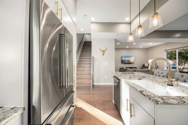 2003 Wilson ST 5, Austin, TX 78704