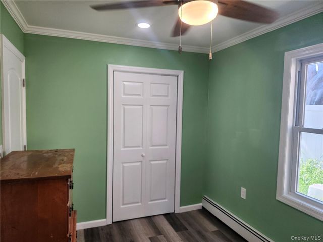 3 Brook Lane, Levittown, NY 11756