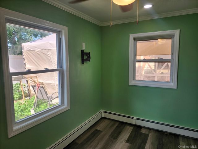 3 Brook Lane, Levittown, NY 11756