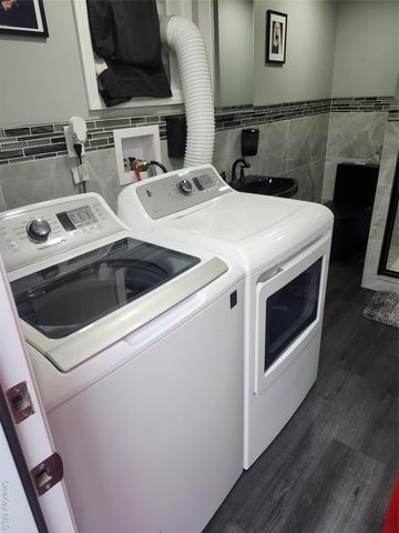 3 Brook Lane, Levittown, NY 11756