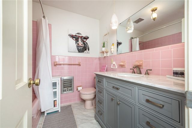 401 S Glassy Mountain Road, Pickens, SC 29671