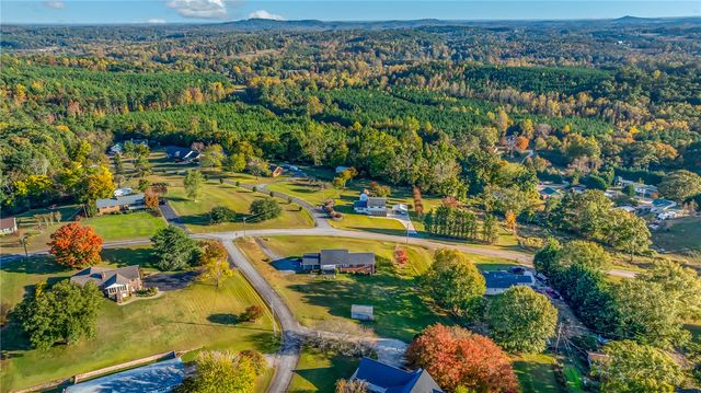 401 S Glassy Mountain Road, Pickens, SC 29671