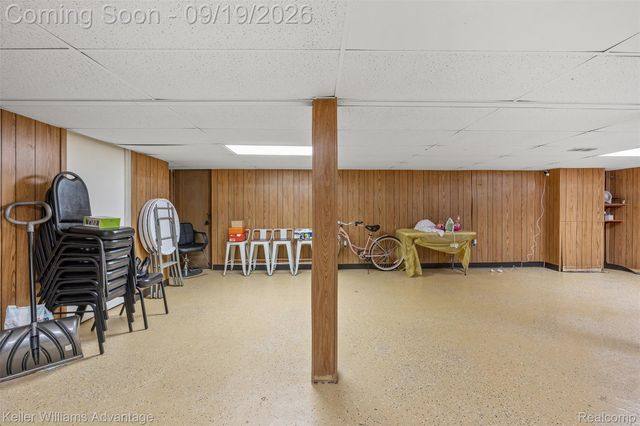 21407 Broadstone Street, Harper Woods, MI 48225