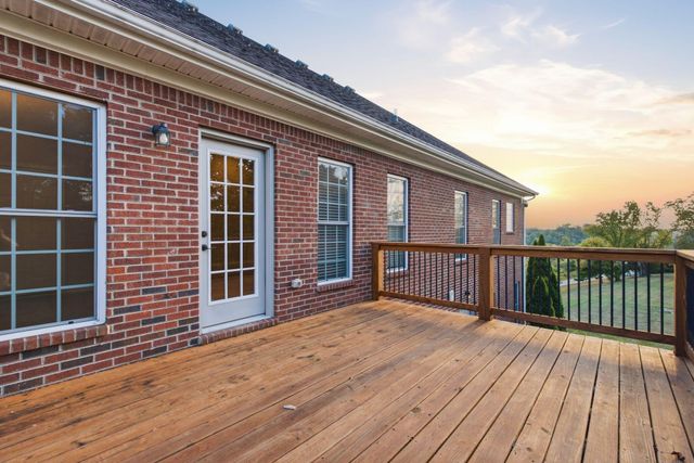 824 Stone Ridge Drive, Richmond, KY 40475