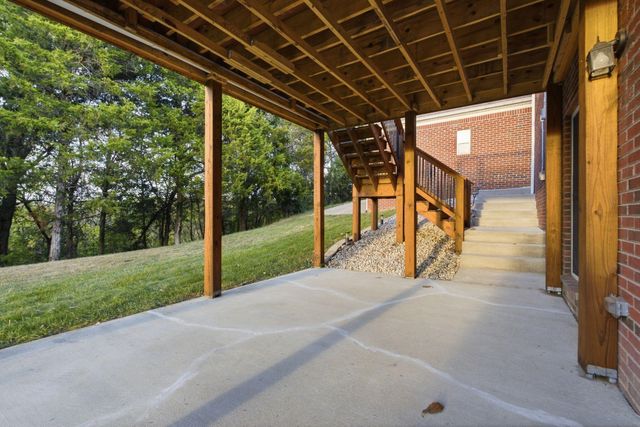 824 Stone Ridge Drive, Richmond, KY 40475
