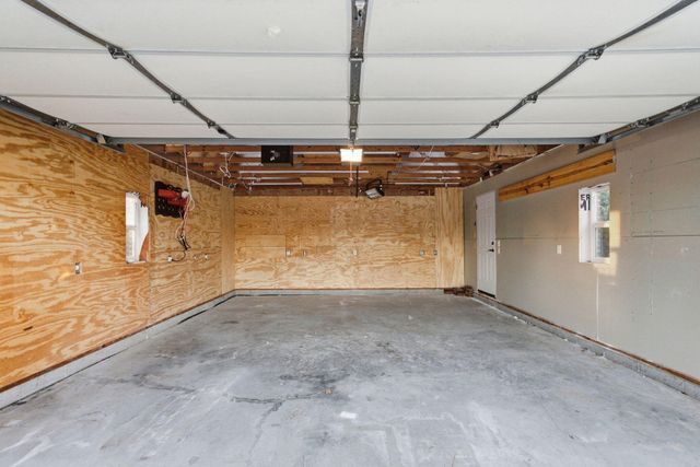 824 Stone Ridge Drive, Richmond, KY 40475