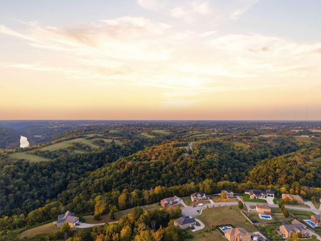 824 Stone Ridge Drive, Richmond, KY 40475