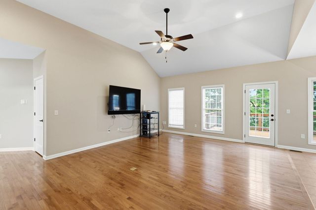 824 Stone Ridge Drive, Richmond, KY 40475