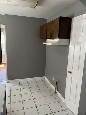 7021 Monroe Avenue, Hammond, IN 46324