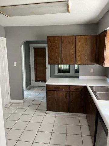 7021 Monroe Avenue, Hammond, IN 46324