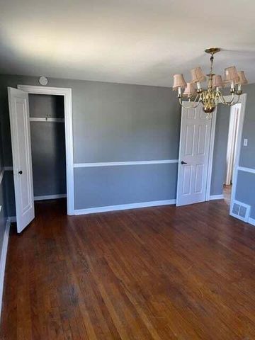 7021 Monroe Avenue, Hammond, IN 46324