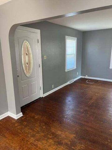 7021 Monroe Avenue, Hammond, IN 46324