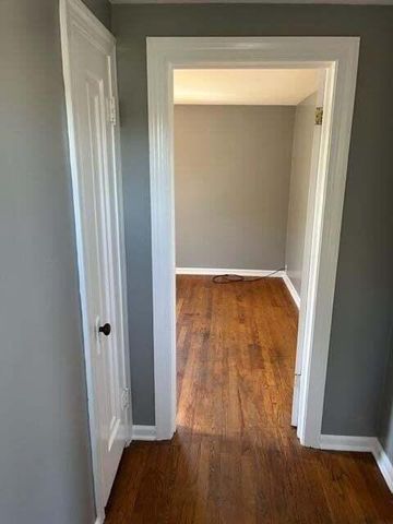 7021 Monroe Avenue, Hammond, IN 46324