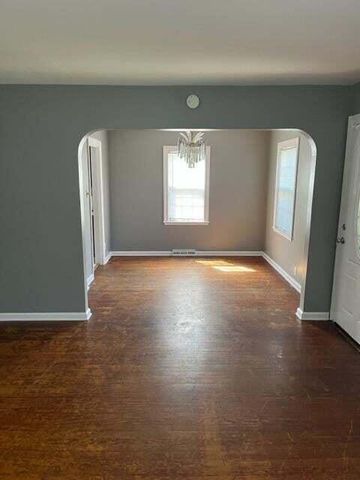 7021 Monroe Avenue, Hammond, IN 46324