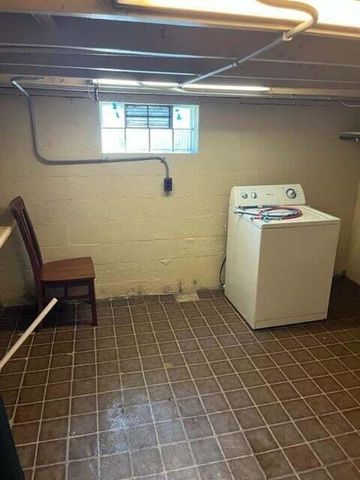 7021 Monroe Avenue, Hammond, IN 46324