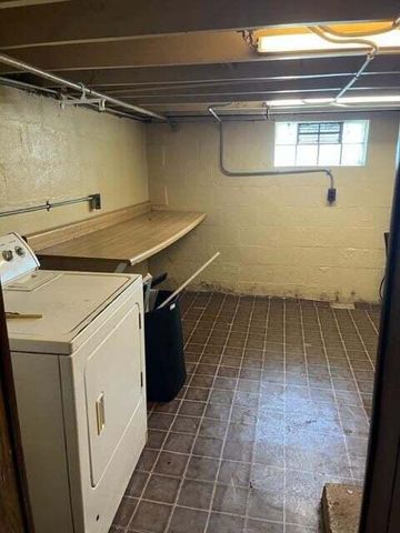 7021 Monroe Avenue, Hammond, IN 46324