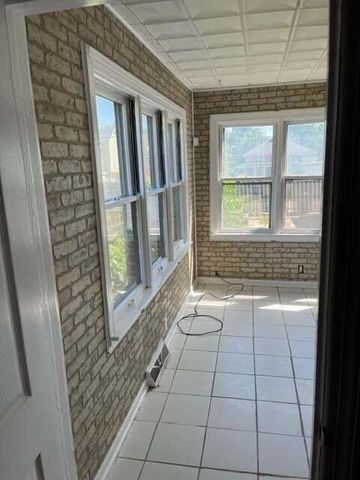 7021 Monroe Avenue, Hammond, IN 46324