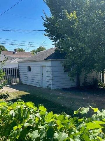 7021 Monroe Avenue, Hammond, IN 46324