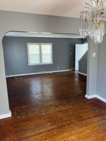 7021 Monroe Avenue, Hammond, IN 46324