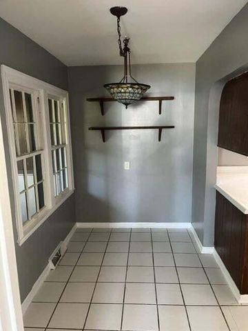7021 Monroe Avenue, Hammond, IN 46324