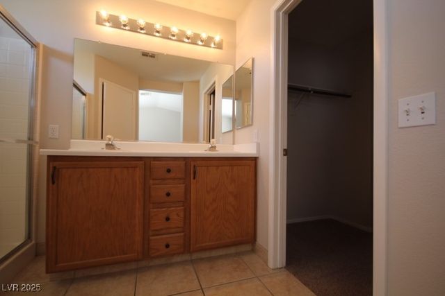 7912 Wood Shadow Court, Las Vegas, NV 89131