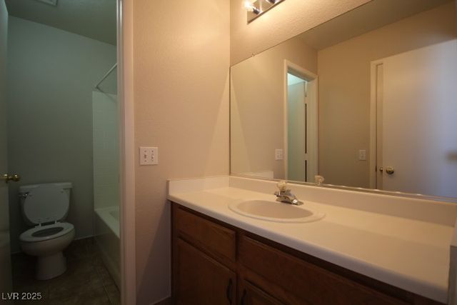 7912 Wood Shadow Court, Las Vegas, NV 89131