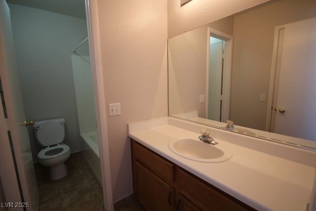 7912 Wood Shadow Court, Las Vegas, NV 89131