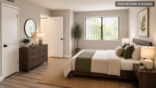 240 W Park Drive 2054, Miami, FL 33172