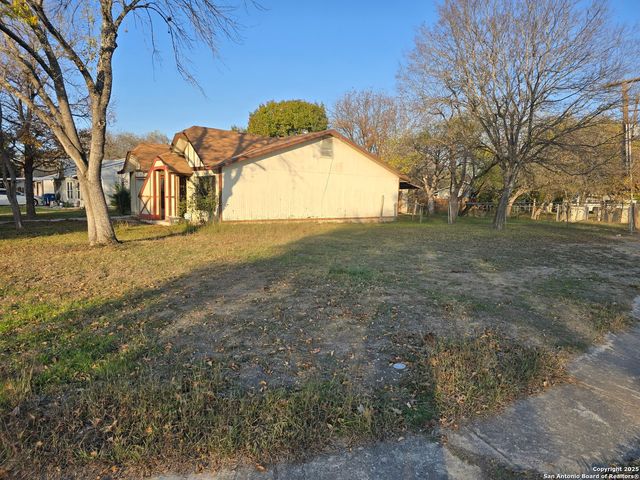 2503 Alan Shephard Dr., Kirby, TX 78219