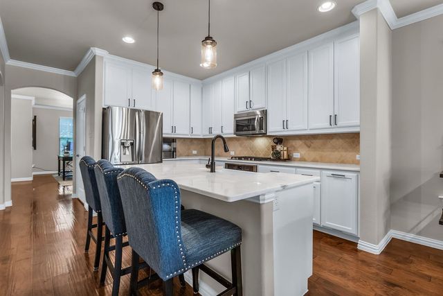 612 Sundrop Drive, Little Elm, TX 75068