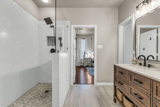 612 Sundrop Drive, Little Elm, TX 75068